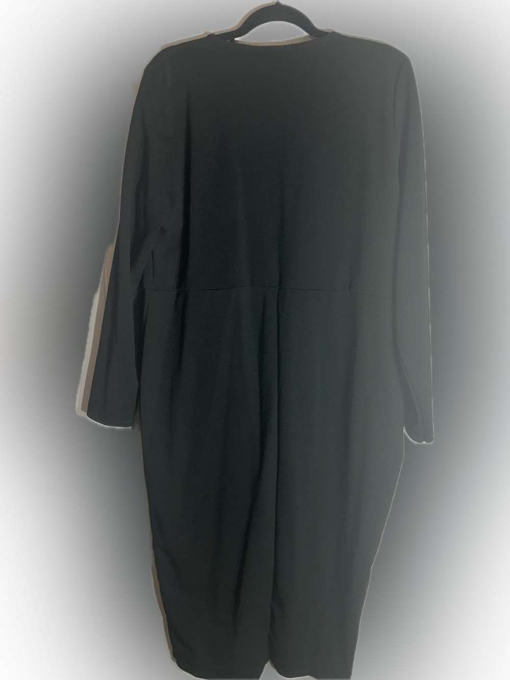 Boohoo Plus Black Plunge Midi Dress with Long Sleeves - Picture 5 of 5